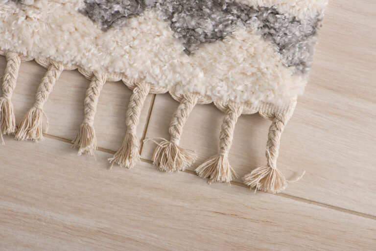 Dywan Versay Kremowy Szary Etniczny z Frędzlami